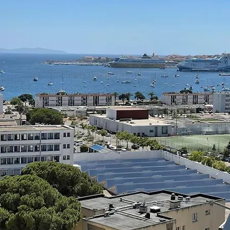 Le Pélican Magnifique F2 Ajaccio (Corsica)